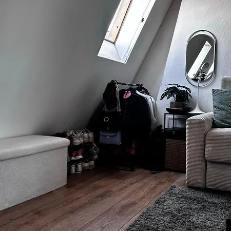 Petit - 10eme Arrondissement Apartment Paris